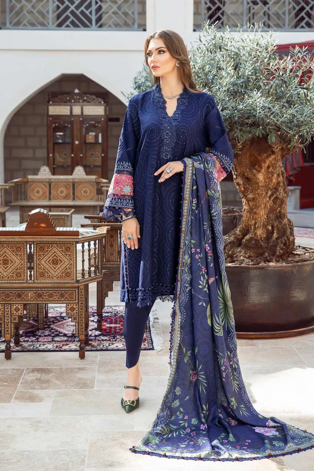 Maria B | M Prints Winter 23 | MPT-2001-B - Khanumjan  Pakistani Clothes and Designer Dresses in UK, USA