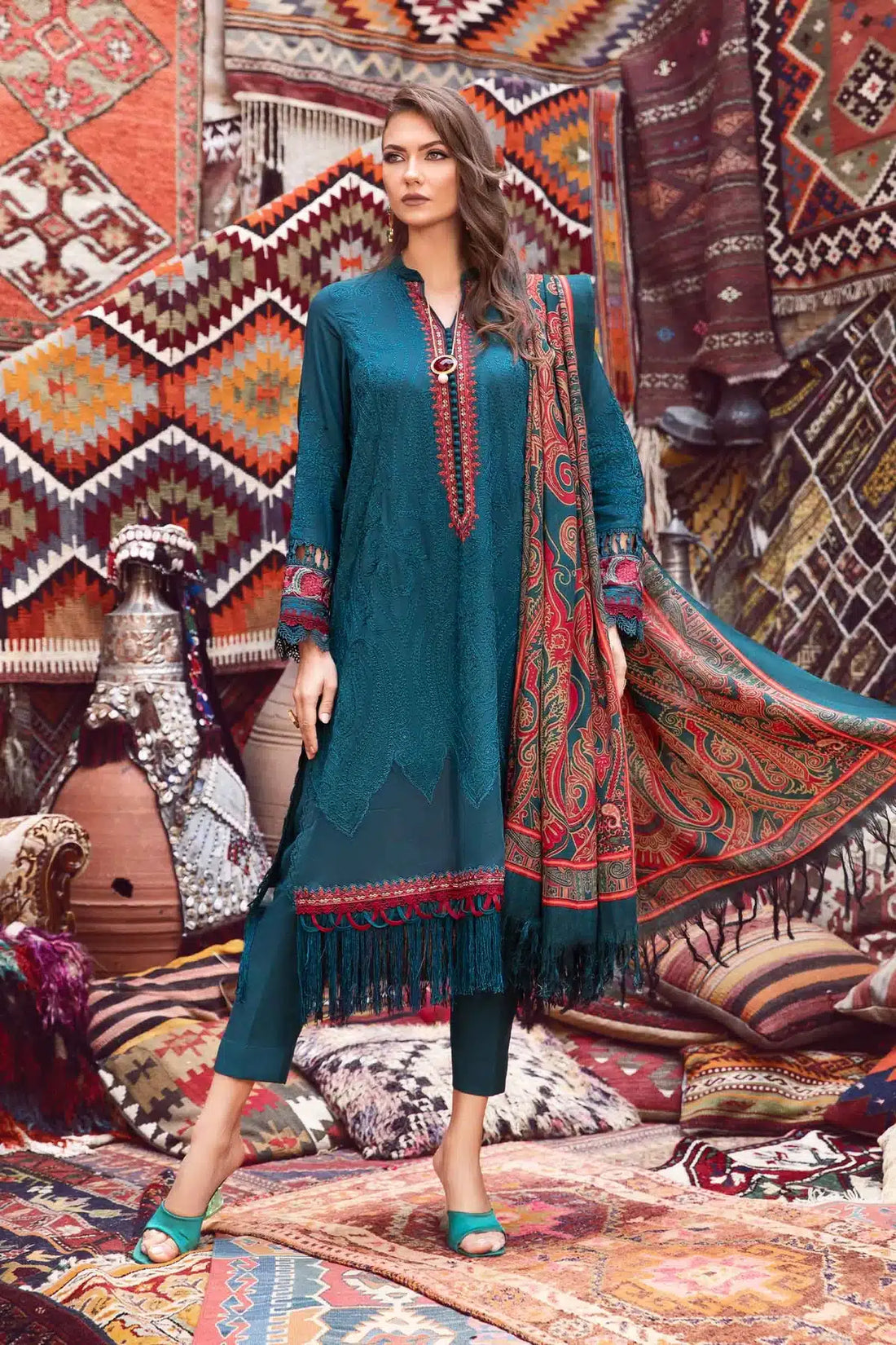 Maria B | M Prints Winter 23 | MPT-2008-A - Khanumjan  Pakistani Clothes and Designer Dresses in UK, USA