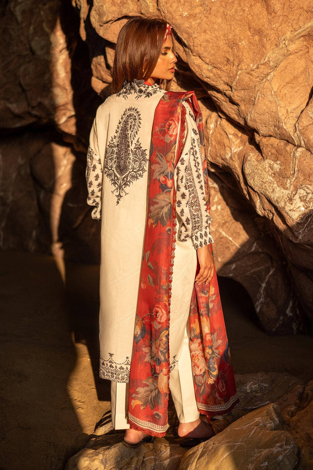 Sana Safinaz | Mahay Spring 24 | H241-006A-2BS - Khanumjan  Pakistani Clothes and Designer Dresses in UK, USA