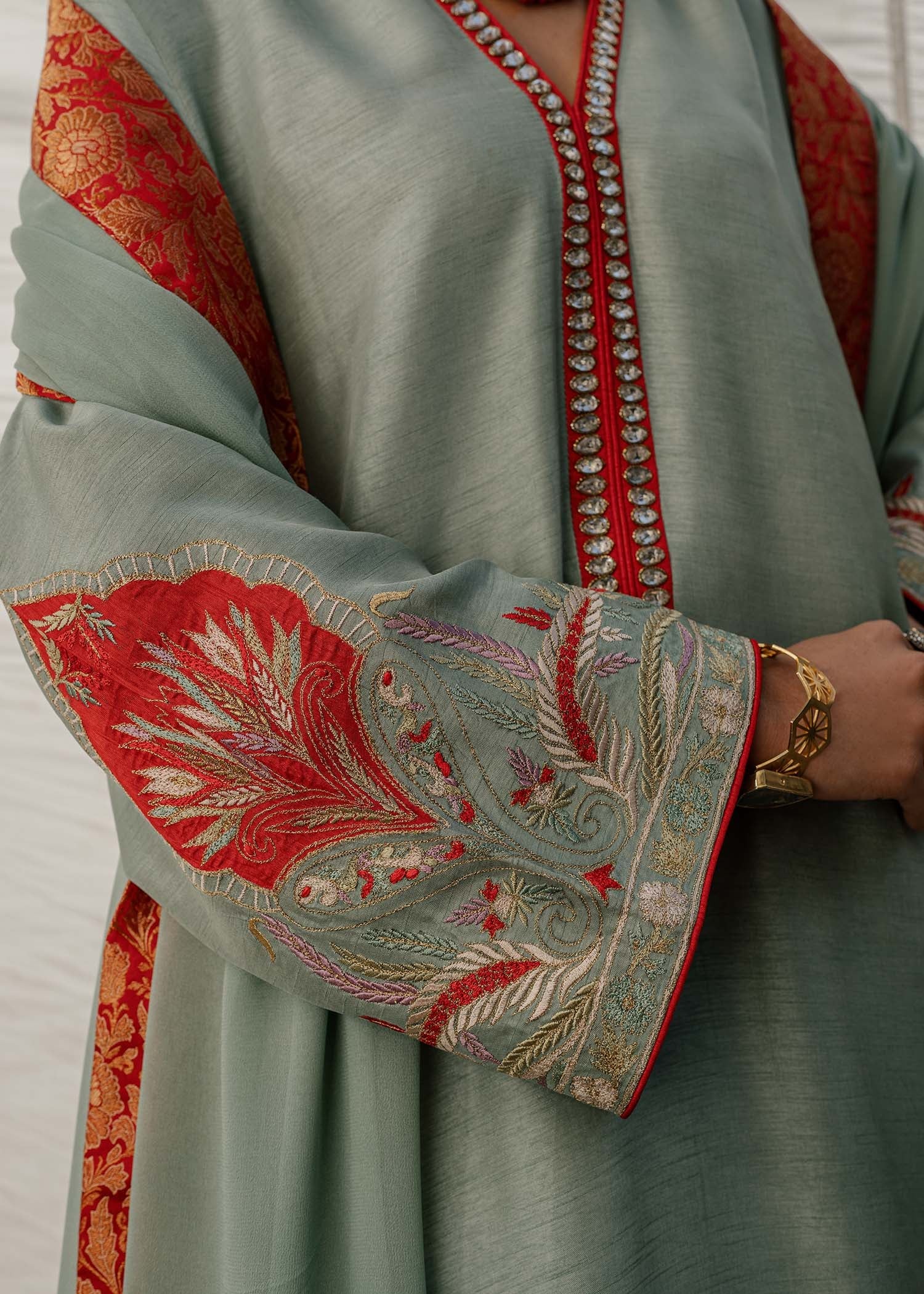 Mahgul | Eid Edit 2024 | Kashmiri Sea - Khanumjan  Pakistani Clothes and Designer Dresses in UK, USA