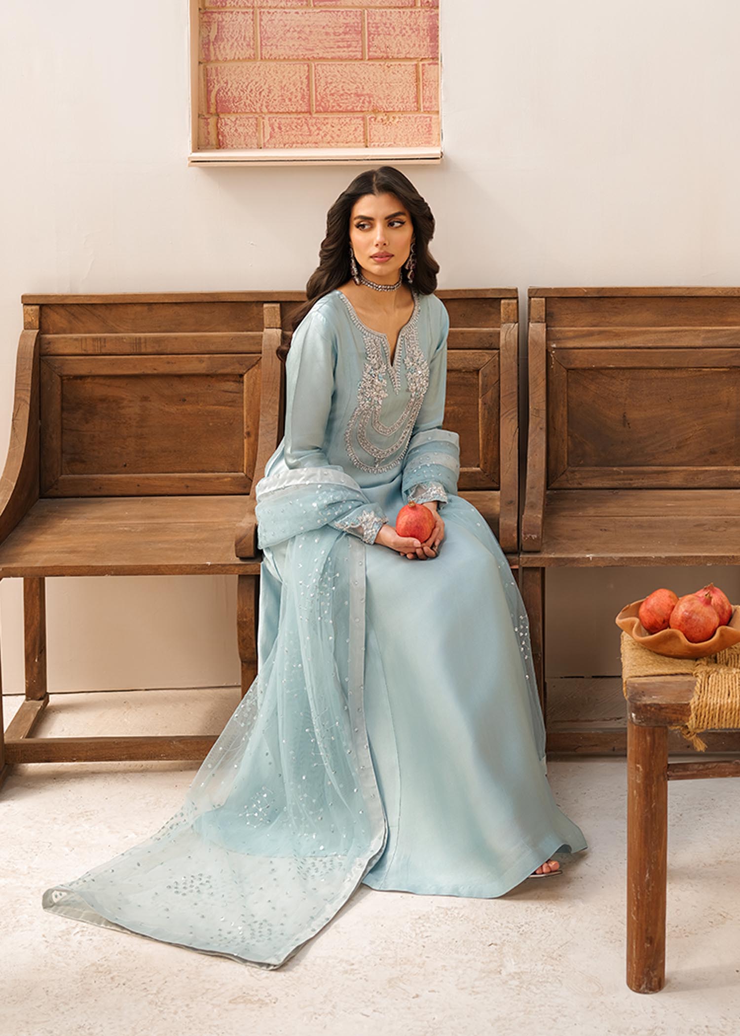 Mahum Asad | Raising The Bar | Famous - Khanumjan  Pakistani Clothes and Designer Dresses in UK, USA