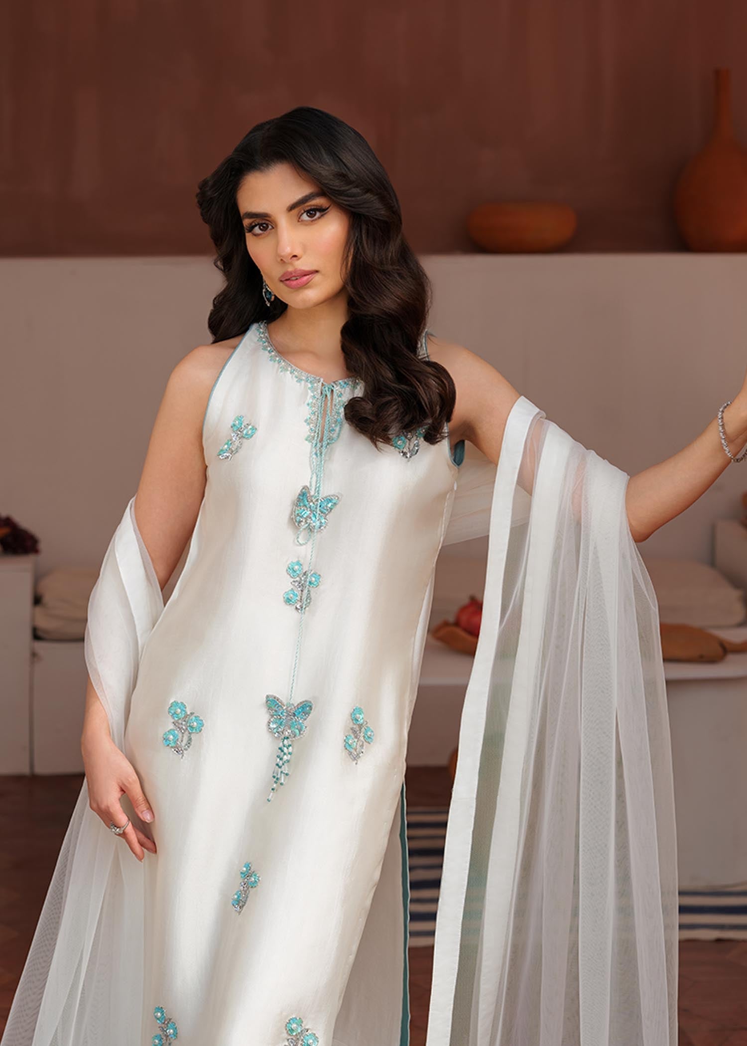 Mahum Asad | Raising The Bar | Trendsetter - Khanumjan  Pakistani Clothes and Designer Dresses in UK, USA