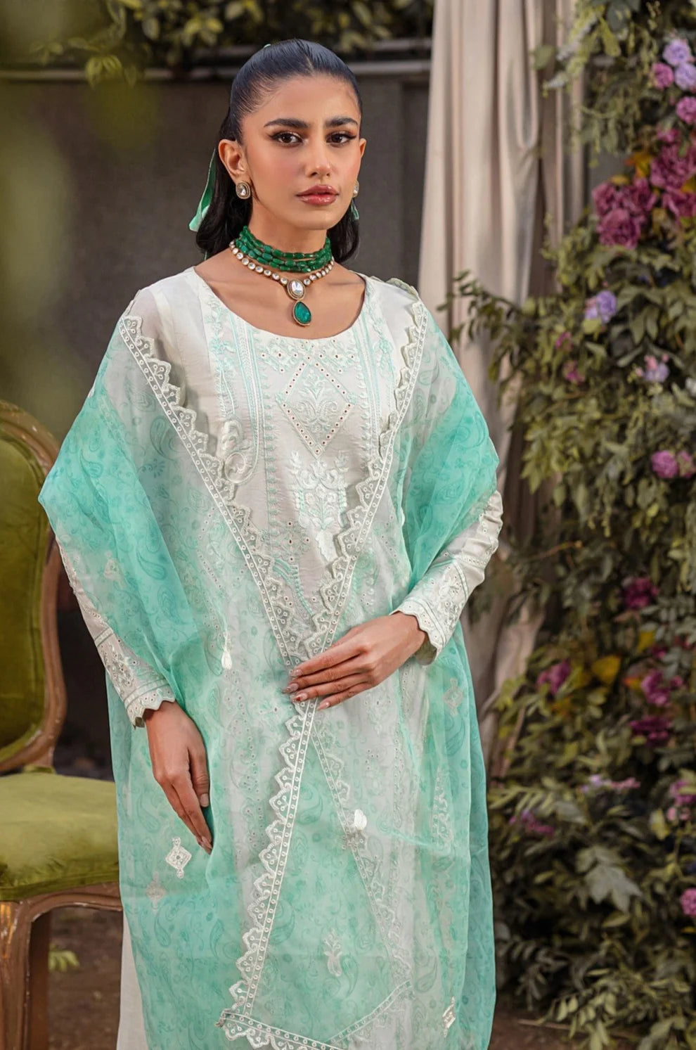 Mohagni | Muntazir Luxury Lawn 24 | CM-03 - Khanumjan  Pakistani Clothes and Designer Dresses in UK, USA