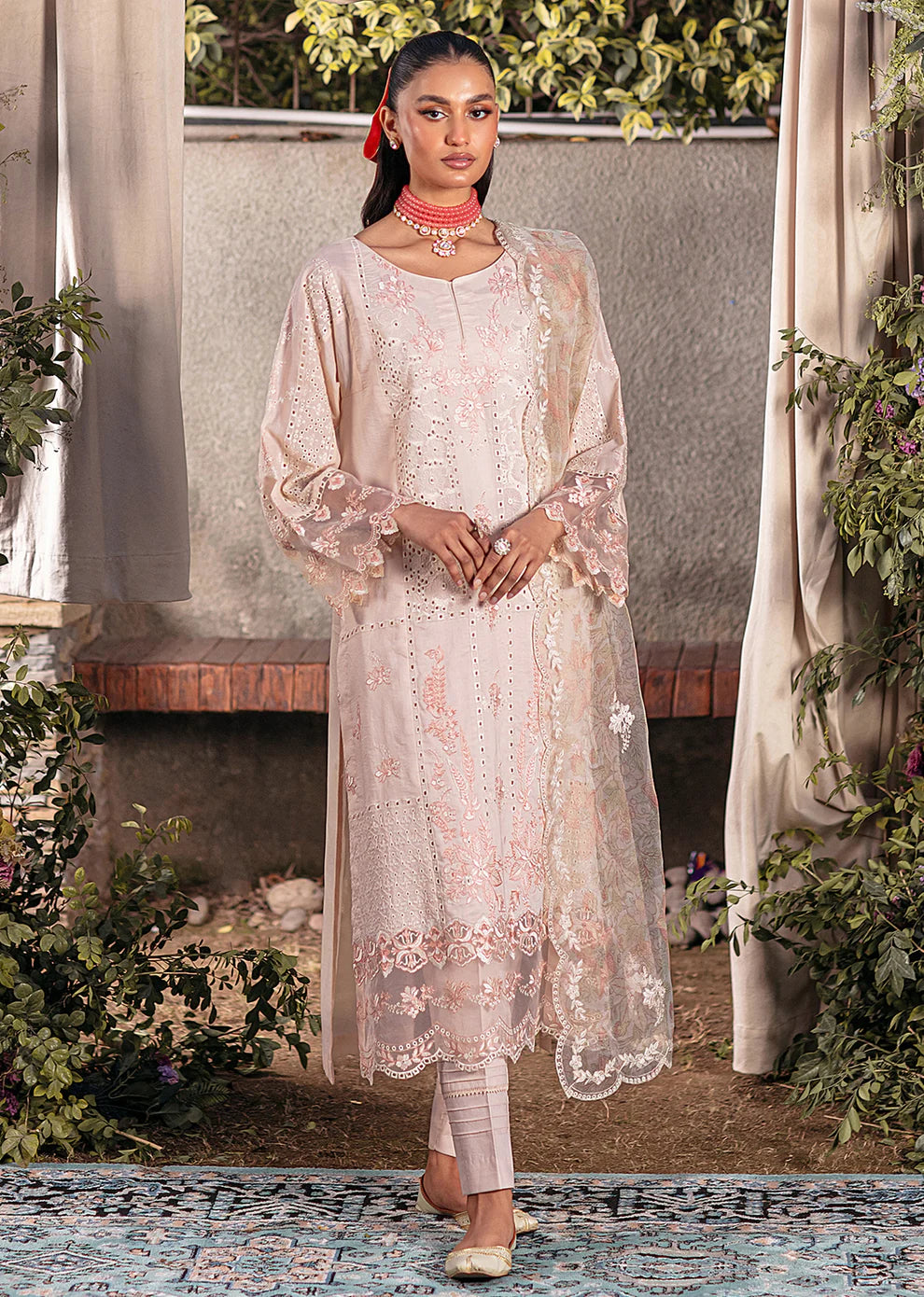 Mohagni | Muntazir Luxury Lawn 24 | CM-04 - Khanumjan  Pakistani Clothes and Designer Dresses in UK, USA