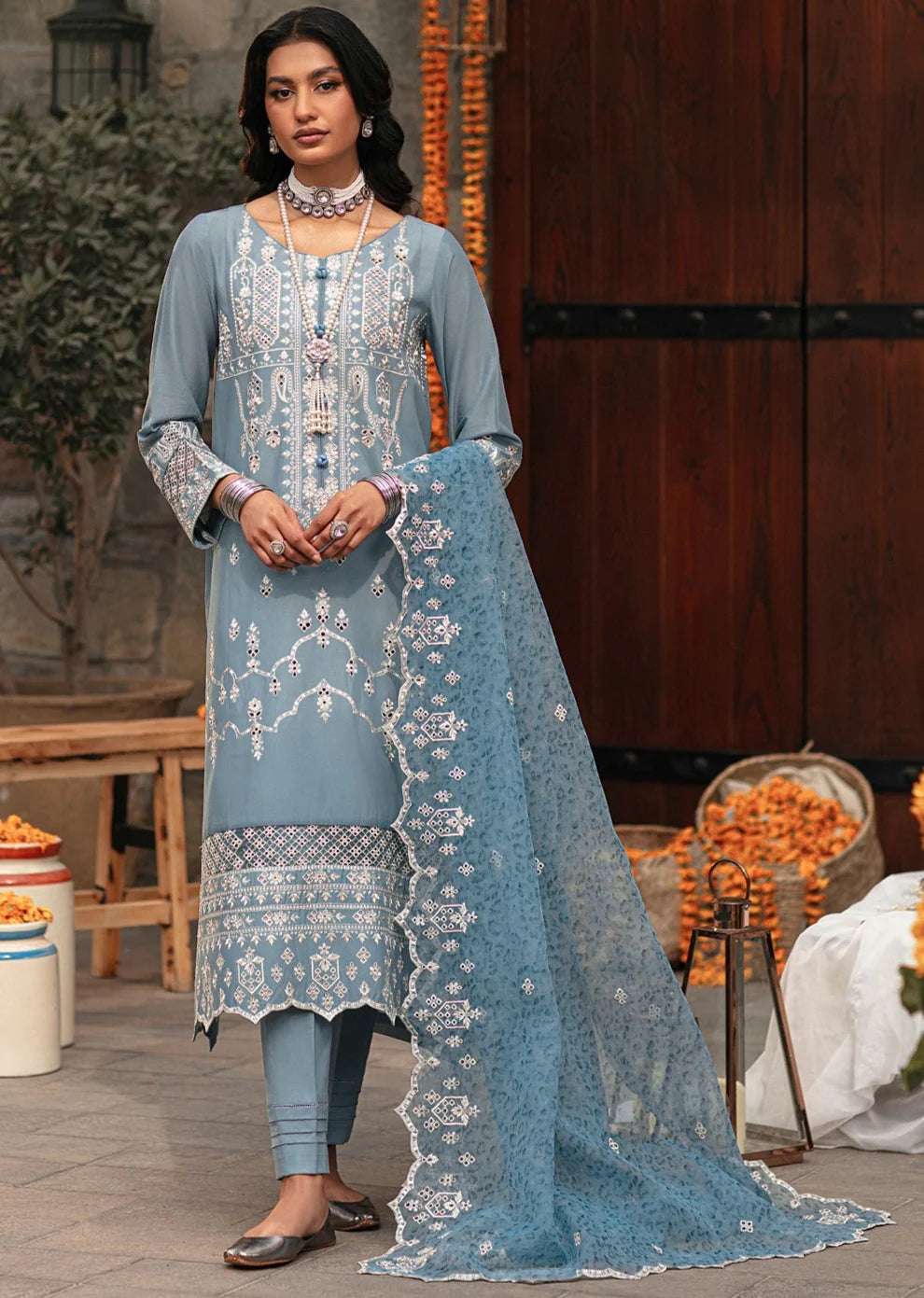Mohagni | Muntazir Luxury Lawn 24 | CM-07 - Khanumjan  Pakistani Clothes and Designer Dresses in UK, USA