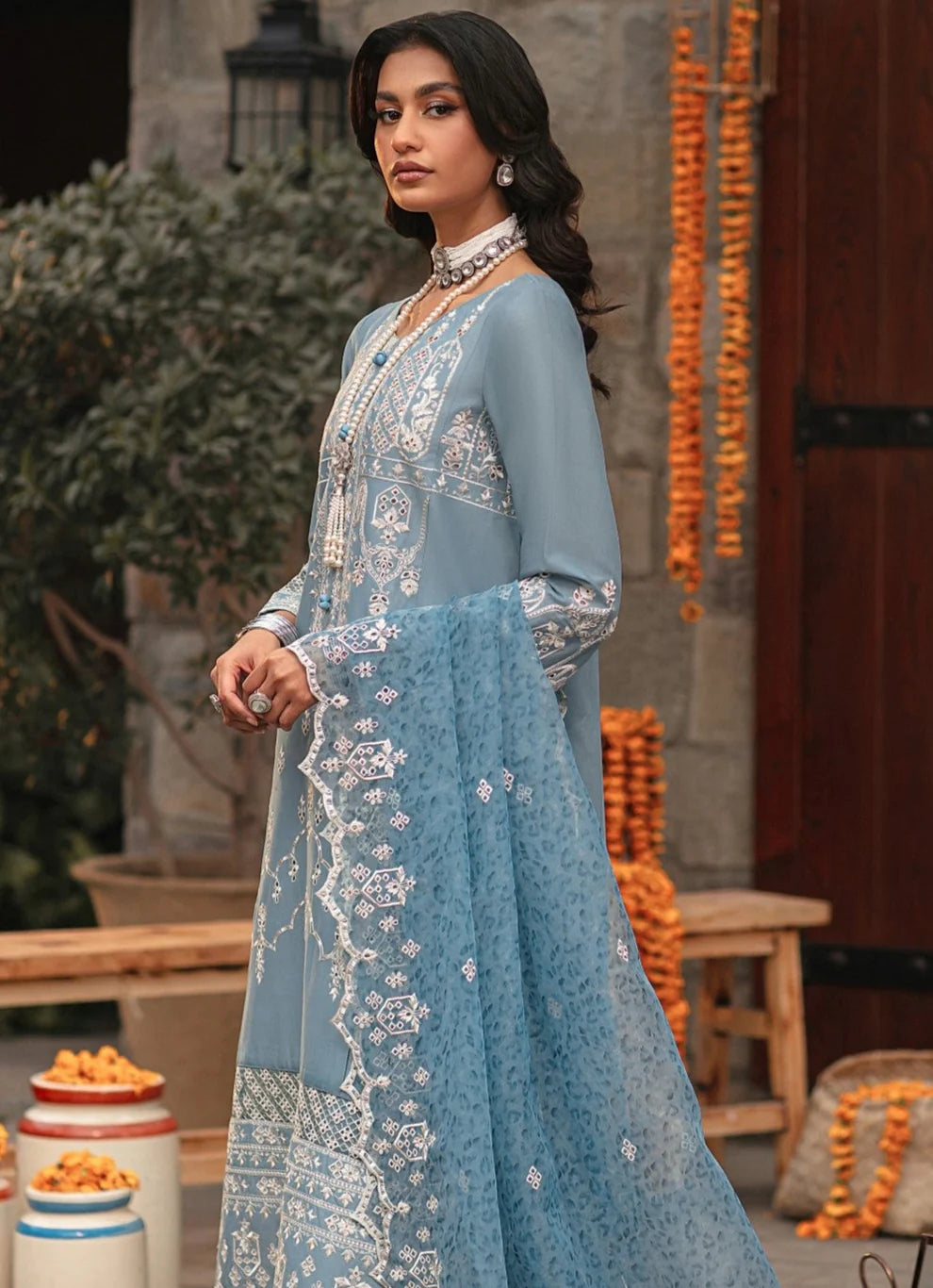 Mohagni | Muntazir Luxury Lawn 24 | CM-07 - Khanumjan  Pakistani Clothes and Designer Dresses in UK, USA