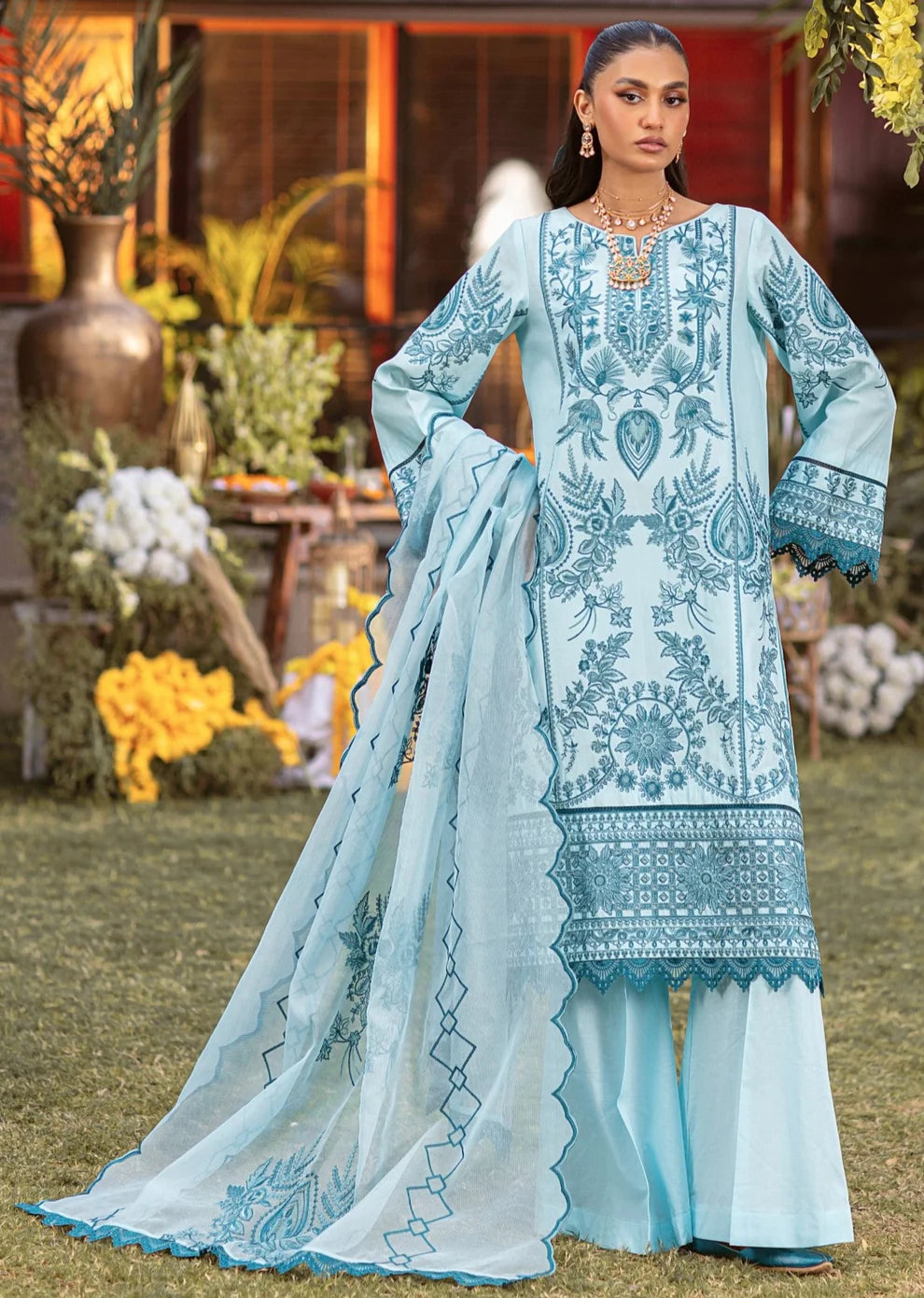 Mohagni | Muntazir Luxury Lawn 24 | CM-10 - Khanumjan  Pakistani Clothes and Designer Dresses in UK, USA