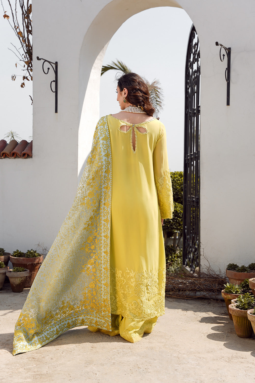 Nilofer Shahid | Verve Summer 24 | Evara (3pc) – Verve SS 24 - Khanumjan  Pakistani Clothes and Designer Dresses in UK, USA