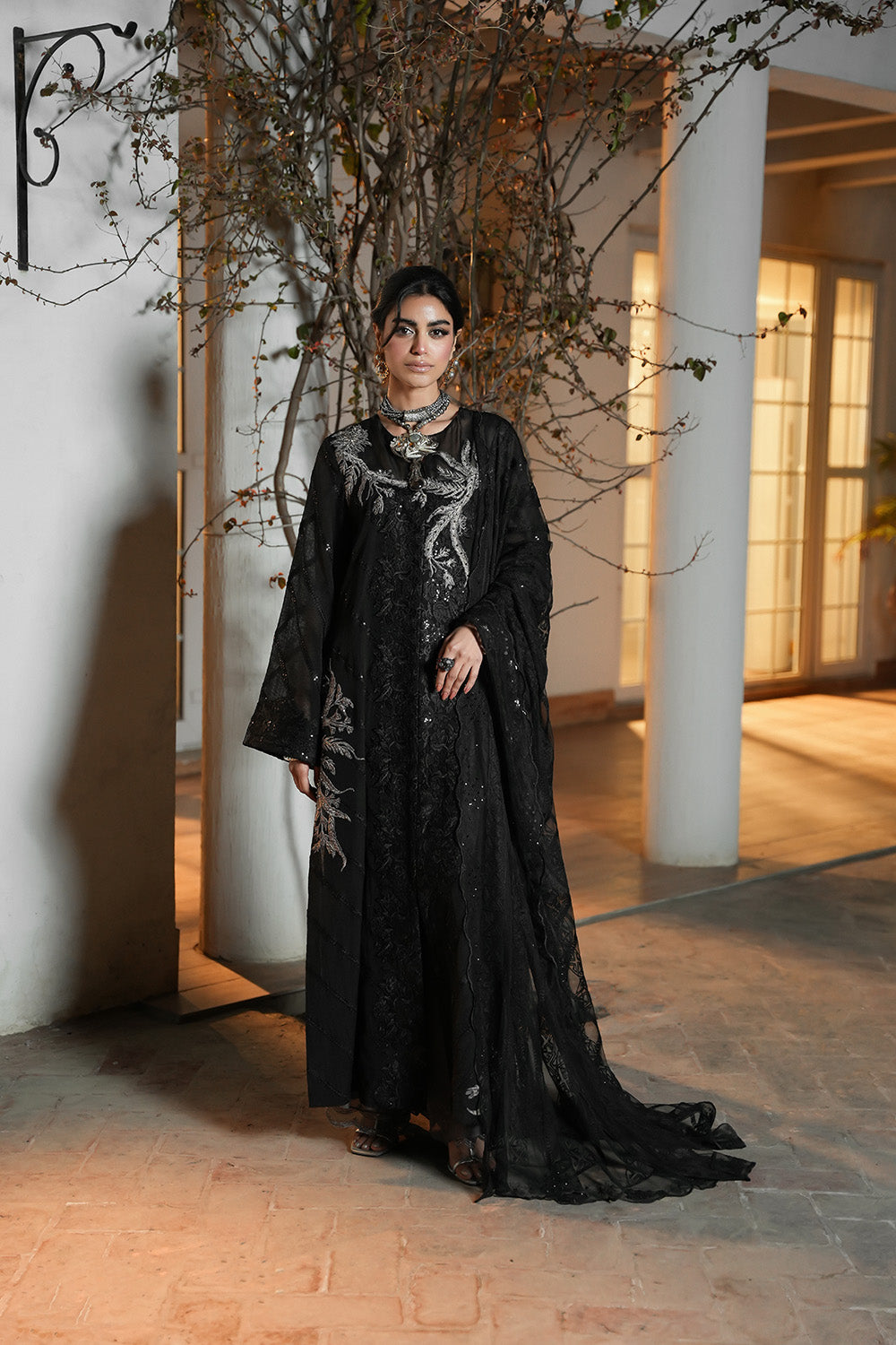 Nilofer Shahid | Verve Summer 24 | Amorist (3pc)- Verve SS 24 - Khanumjan  Pakistani Clothes and Designer Dresses in UK, USA