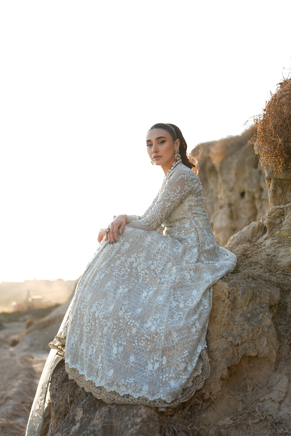 Nilofer Shahid | Verve Summer 24 | Mavi – Verve SS 24 - Khanumjan  Pakistani Clothes and Designer Dresses in UK, USA