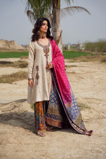 Nilofer Shahid | Verve Summer 24 | Verena (3pc) – Verve SS 24 - Khanumjan Pakistani Clothes and Designer Dresses in UK, USA