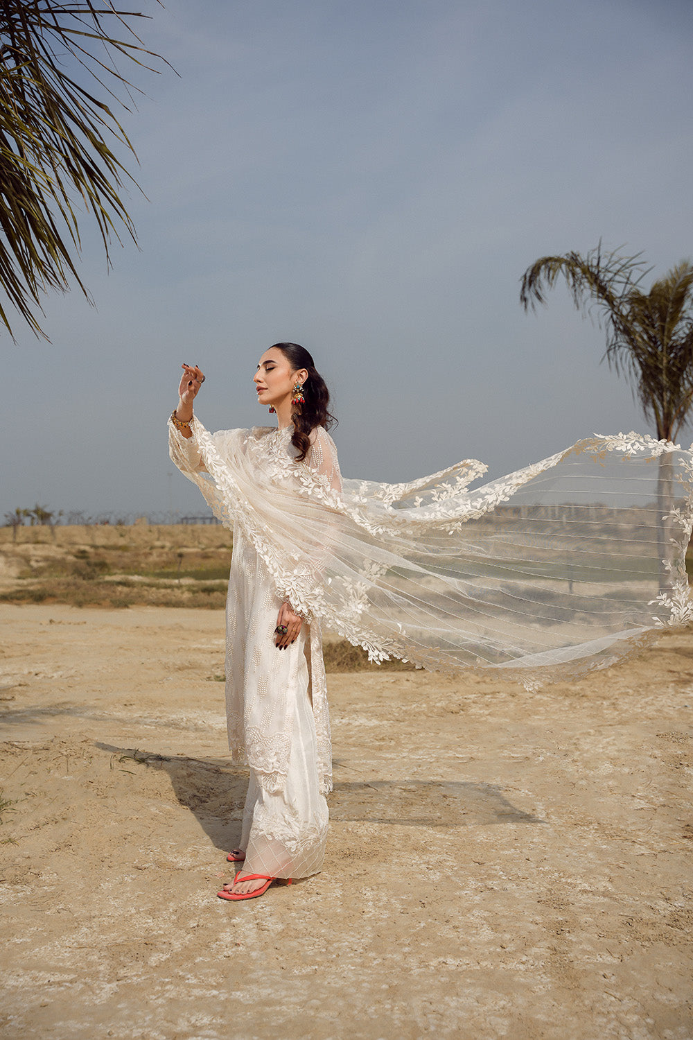 Nilofer Shahid | Verve Summer 24 | Anastasia (3pc) – Verve SS 24 - Khanumjan  Pakistani Clothes and Designer Dresses in UK, USA