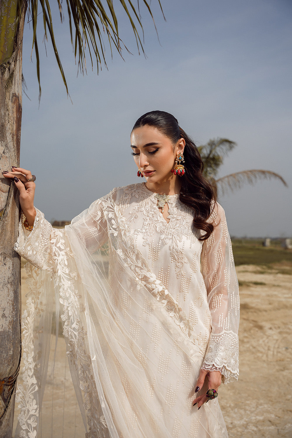Nilofer Shahid | Verve Summer 24 | Anastasia (3pc) – Verve SS 24 - Khanumjan  Pakistani Clothes and Designer Dresses in UK, USA