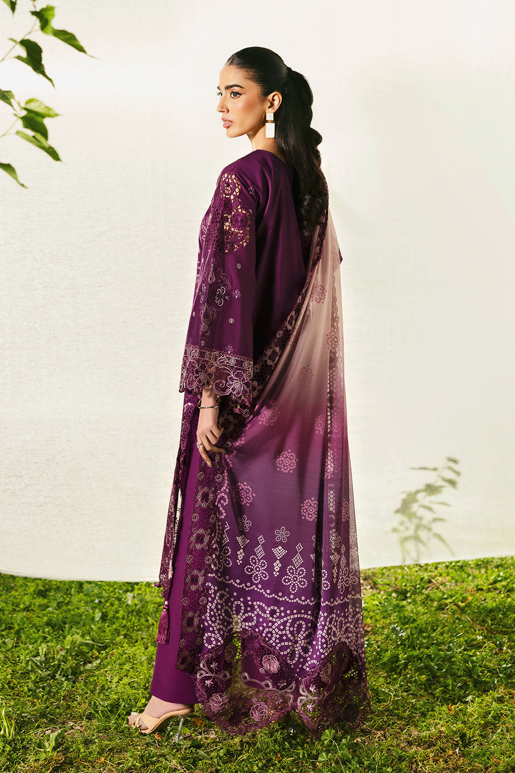 Ramsha | Riwayat Lawn Collection | Y-1305