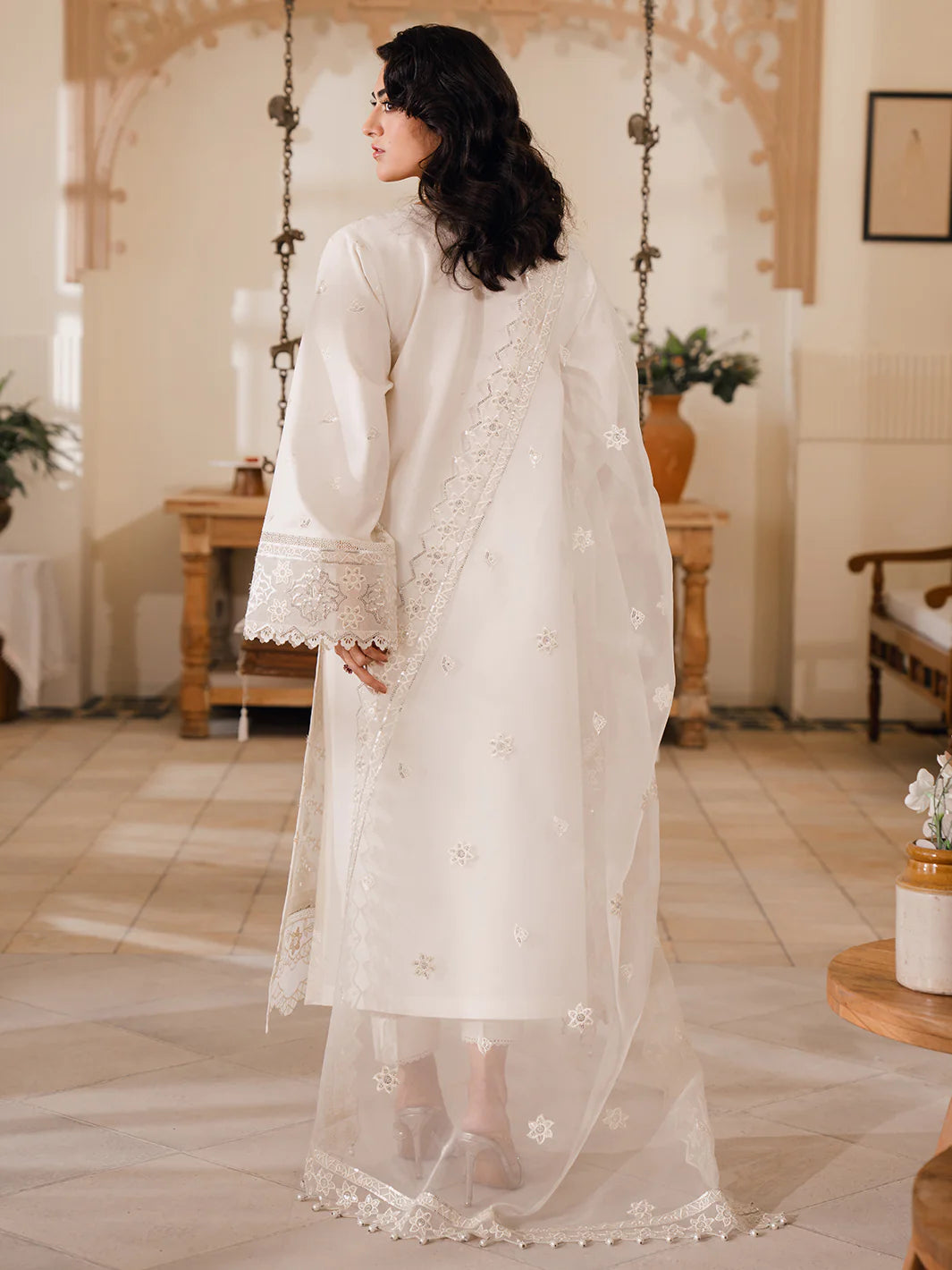 Bin Ilyas | Naqsh Luxury Lawn | Laira - Khanumjan  Pakistani Clothes and Designer Dresses in UK, USA