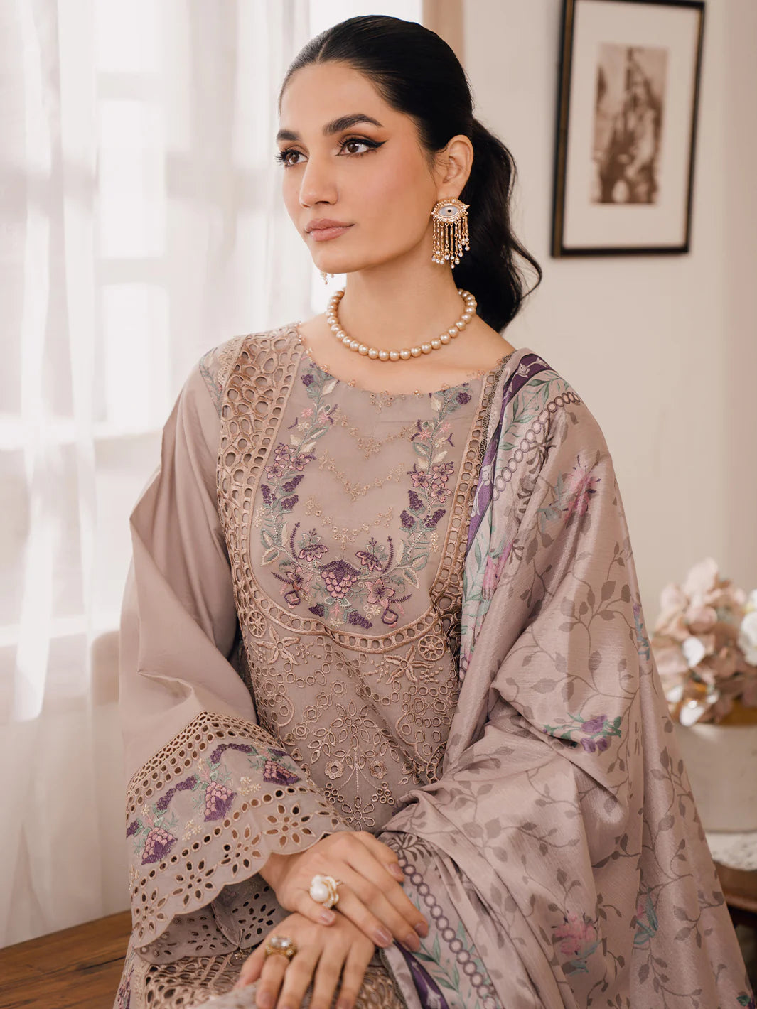 Bin Ilyas | Naqsh Luxury Lawn | Sorin - Khanumjan  Pakistani Clothes and Designer Dresses in UK, USA