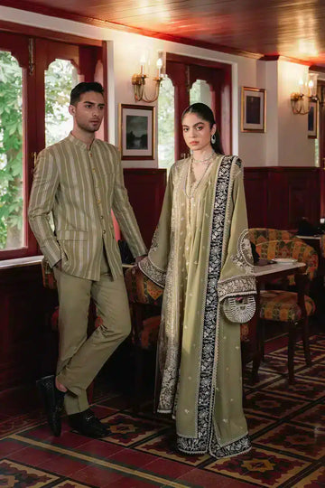 Saira Rizwan | Winter 23 | LAMISA SR-04 - Khanumjan Pakistani Clothes and Designer Dresses in UK, USA