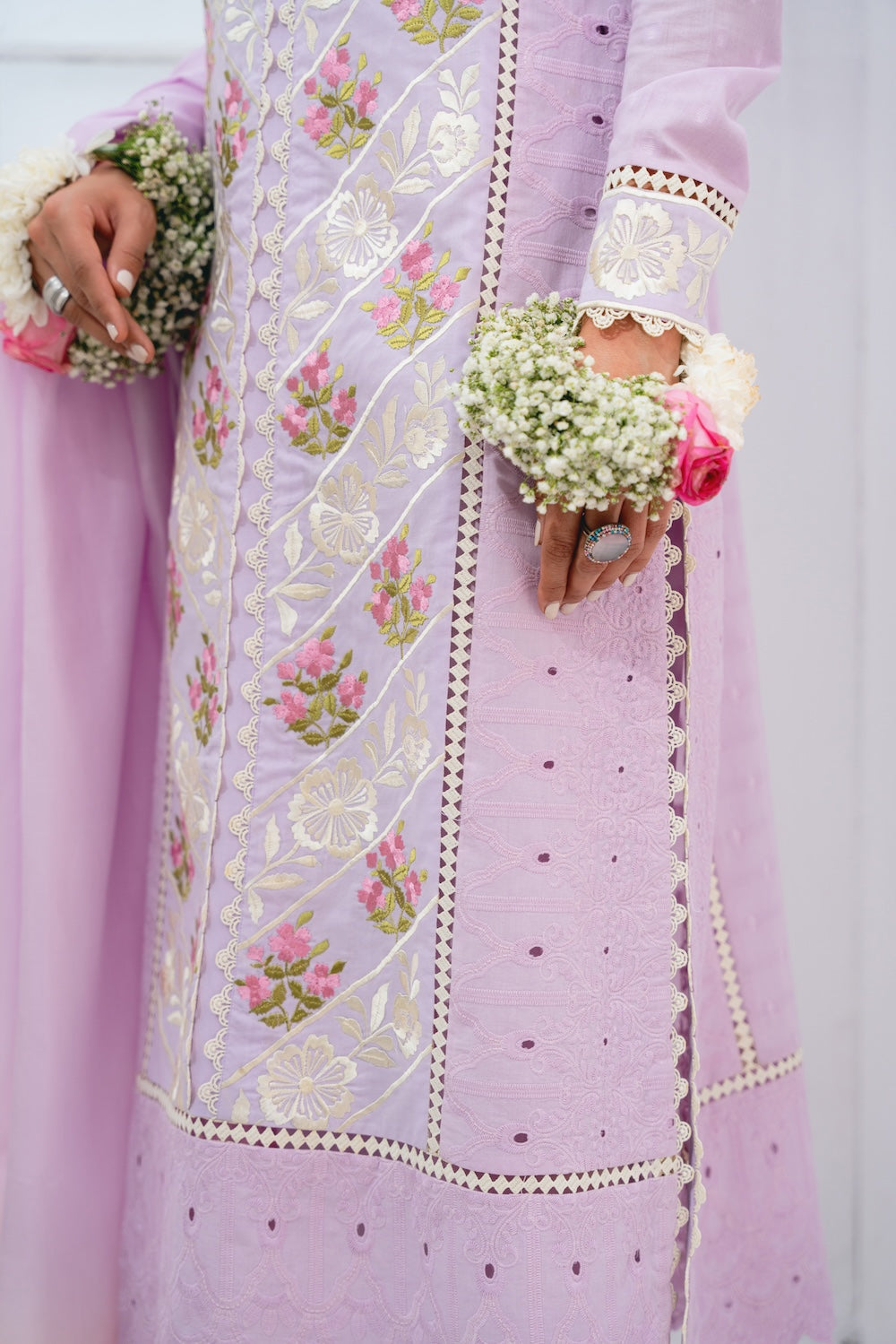 Vintage | Eid Edit 24 | Anamika - Khanumjan  Pakistani Clothes and Designer Dresses in UK, USA