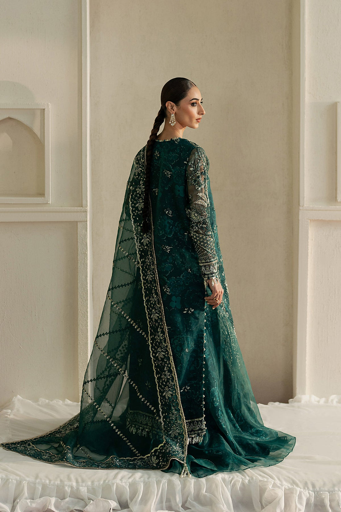 Ayzel | Pehli Nazar 25 | Nazrana