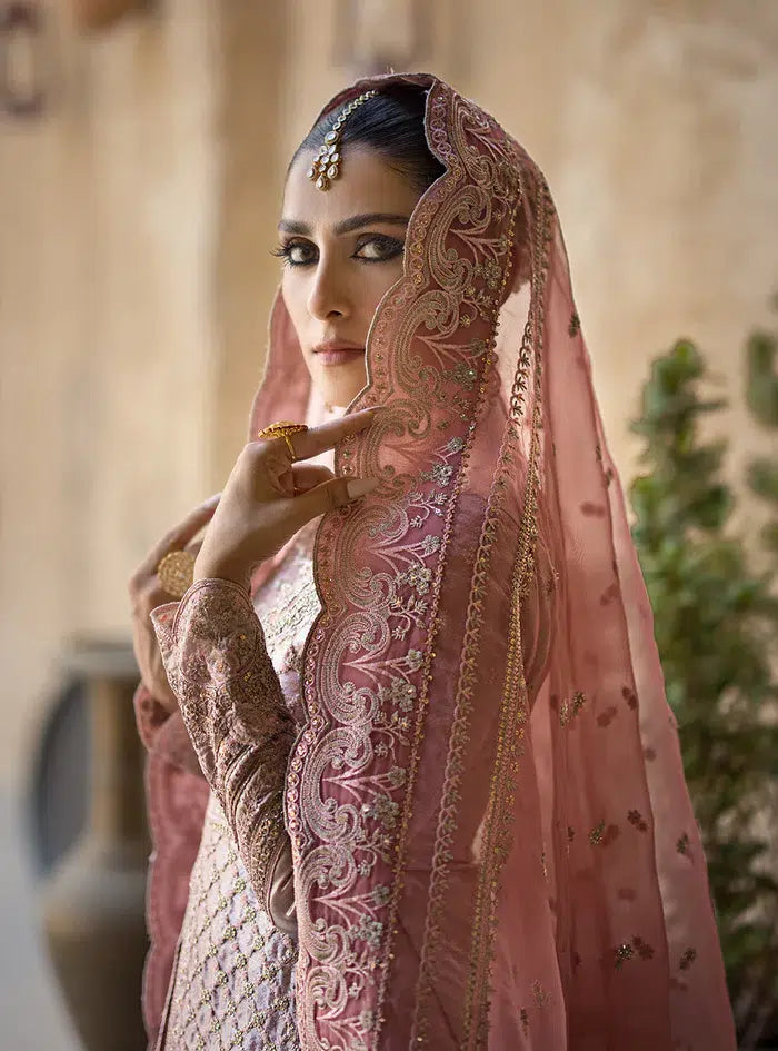 Zainab Chottani | Wedding Festive 23 | Mah e Noor - Khanumjan  Pakistani Clothes and Designer Dresses in UK, USA