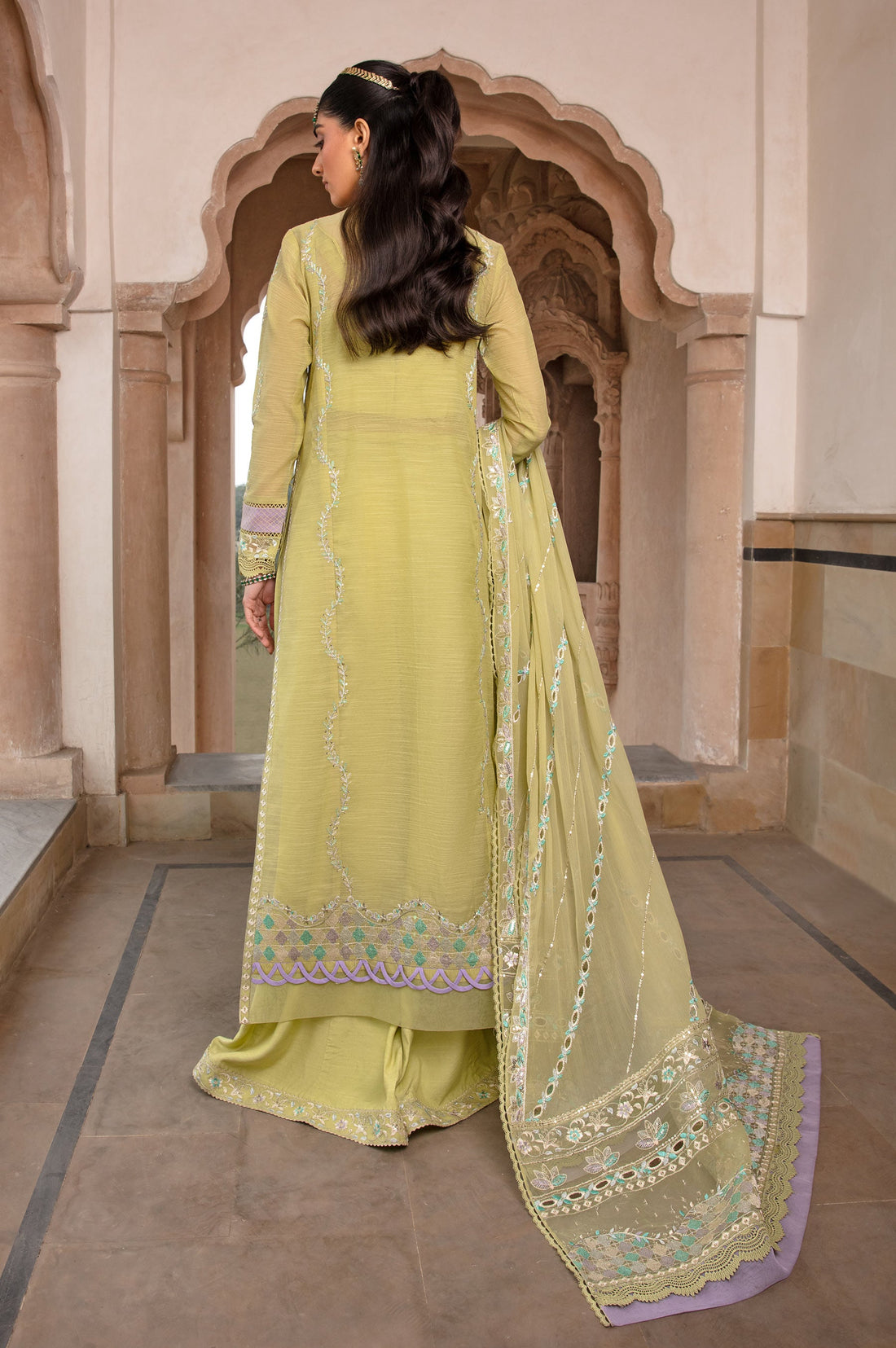 Zeen | Azalea Collection | Leah - Khanumjan  Pakistani Clothes and Designer Dresses in UK, USA