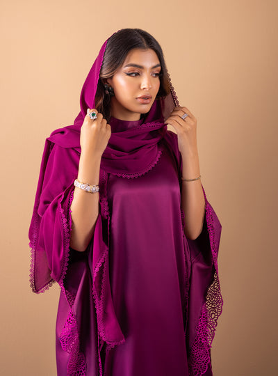 Perfect outfits that combine tradition with modern flare only at Khanumjan