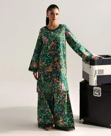 Explore Trendy Pakistani Embroidered Ready to Wear UK