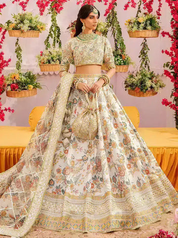What to Wear to a Summer 2025 Wedding: Guest Outfit Ideas
