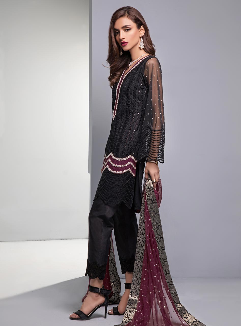 Zainab Chottani | Semi Formals | BLACK MAHOGANY