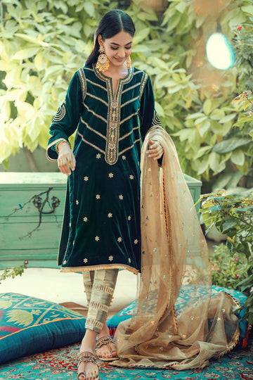 Annus Abrar | Semi Formals | AFSHAN-MERALD