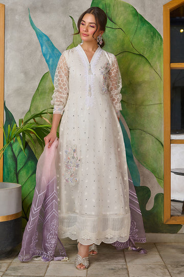 Fatima Khan | Best Sellers 24 | WHITE CARNATION