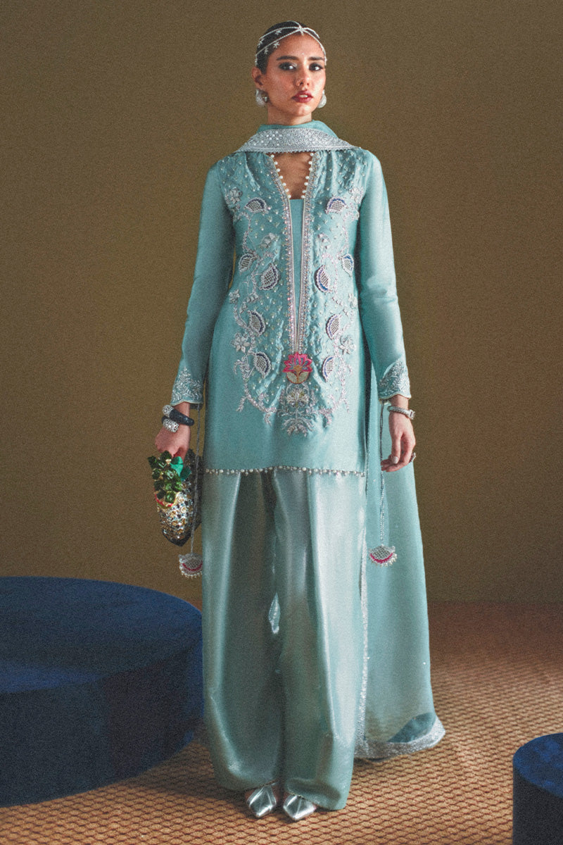 Haute Form I Dastaan Luxury Formals I Dilruba
