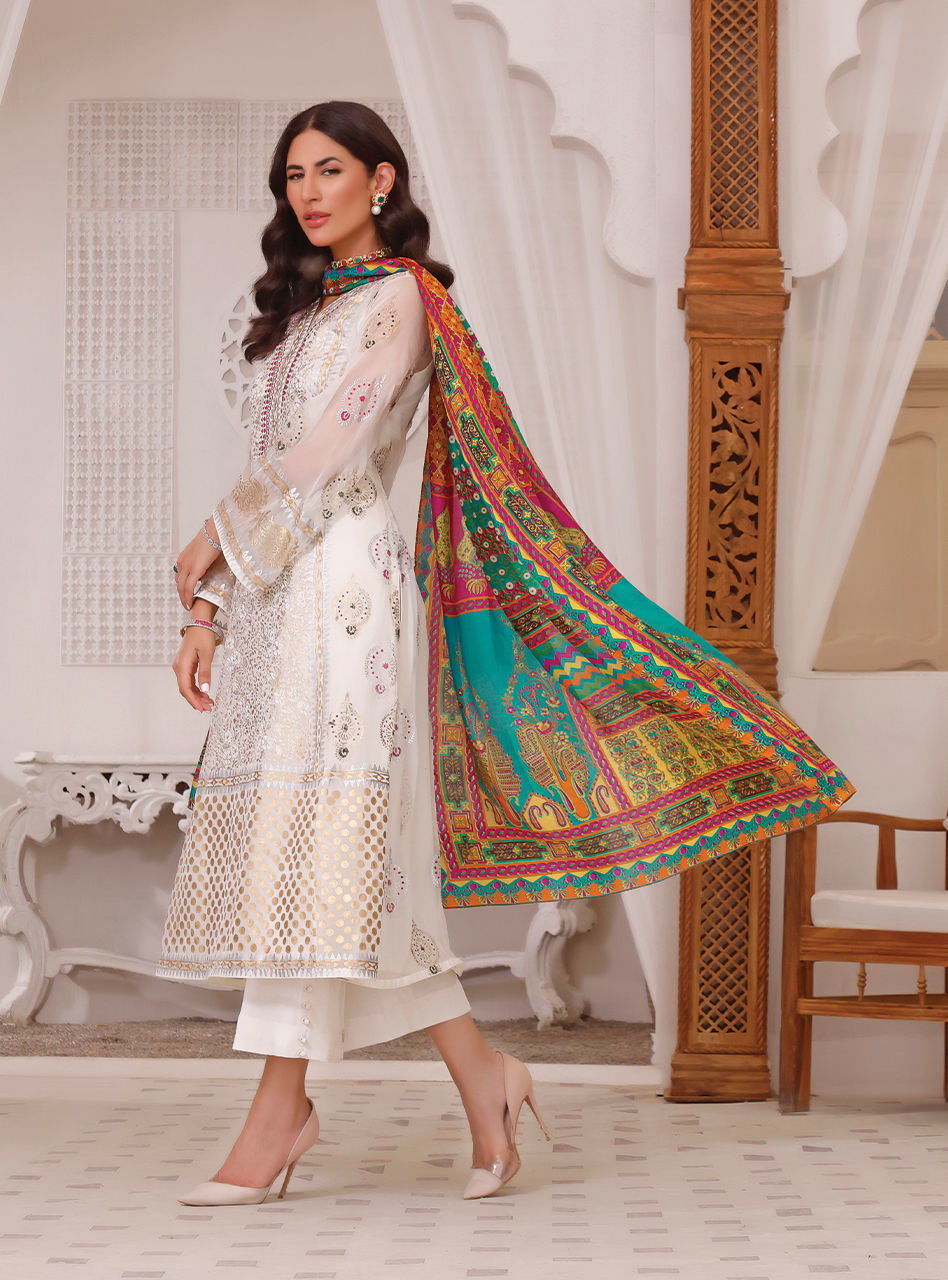 Zainab Chottani | Luxury Pret | MELODIC HUE