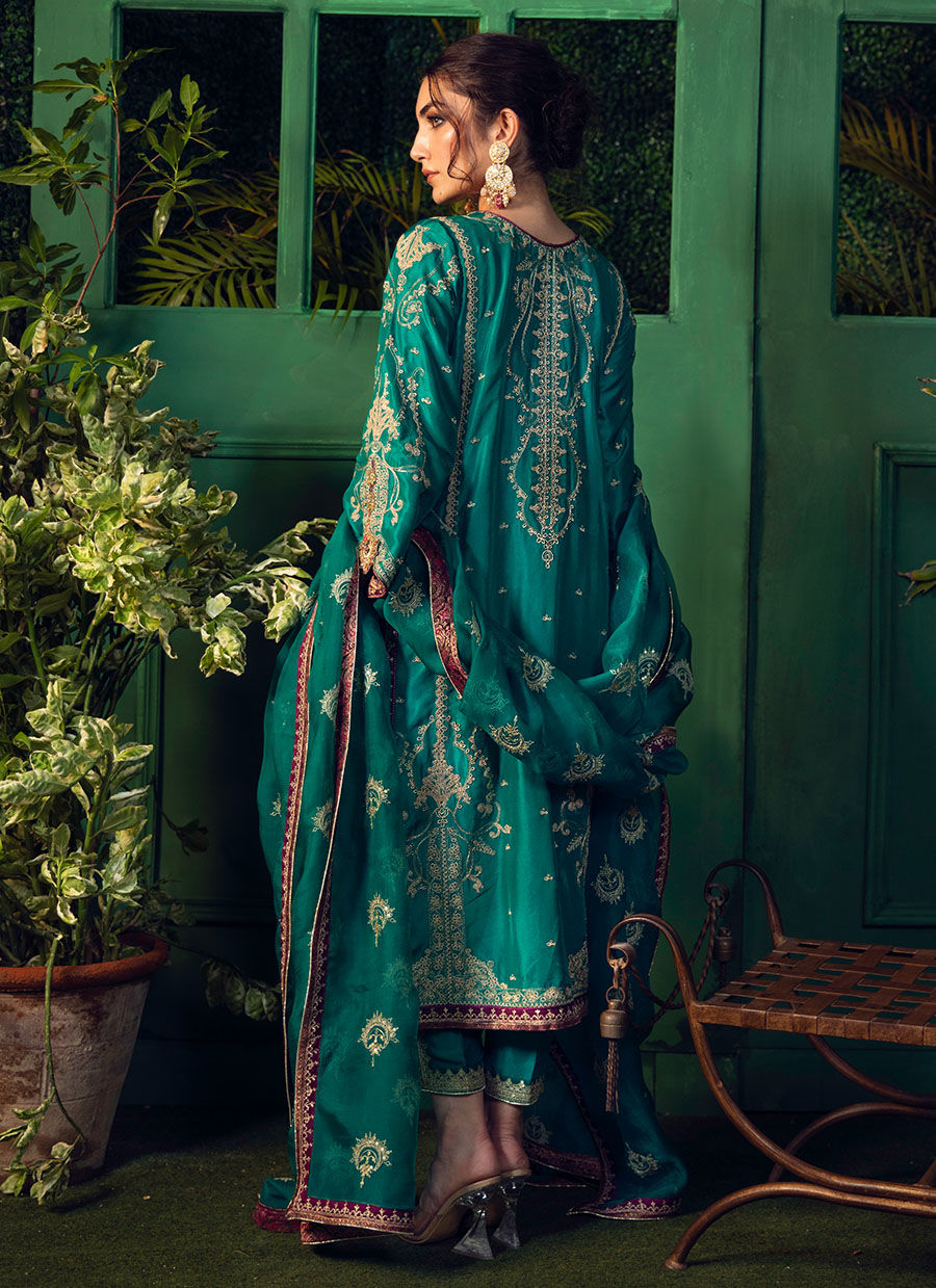 Farah Talib Aziz | Designer Picks 24 | NEEMA DEEP EMERALD EMBELLISHED KURTA WITH DUPATTA