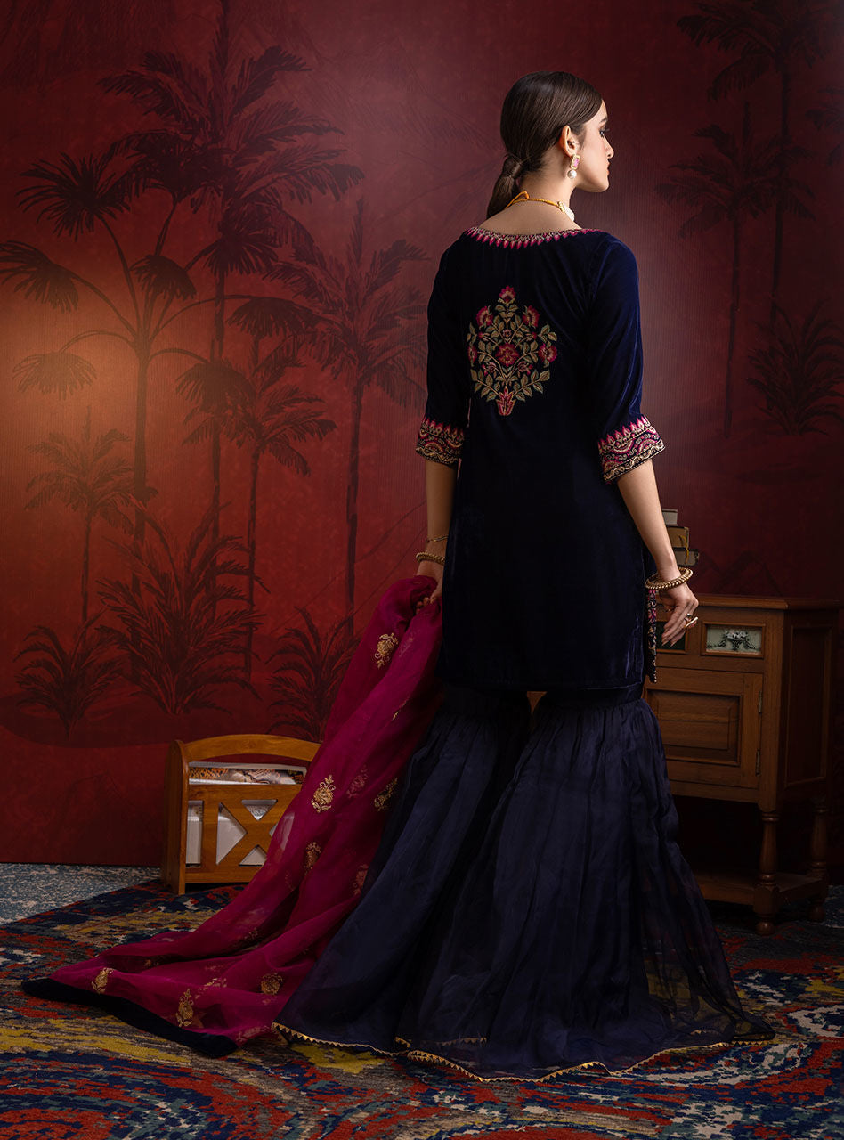 Zainab Chottani | Luxury Pret | AIRA