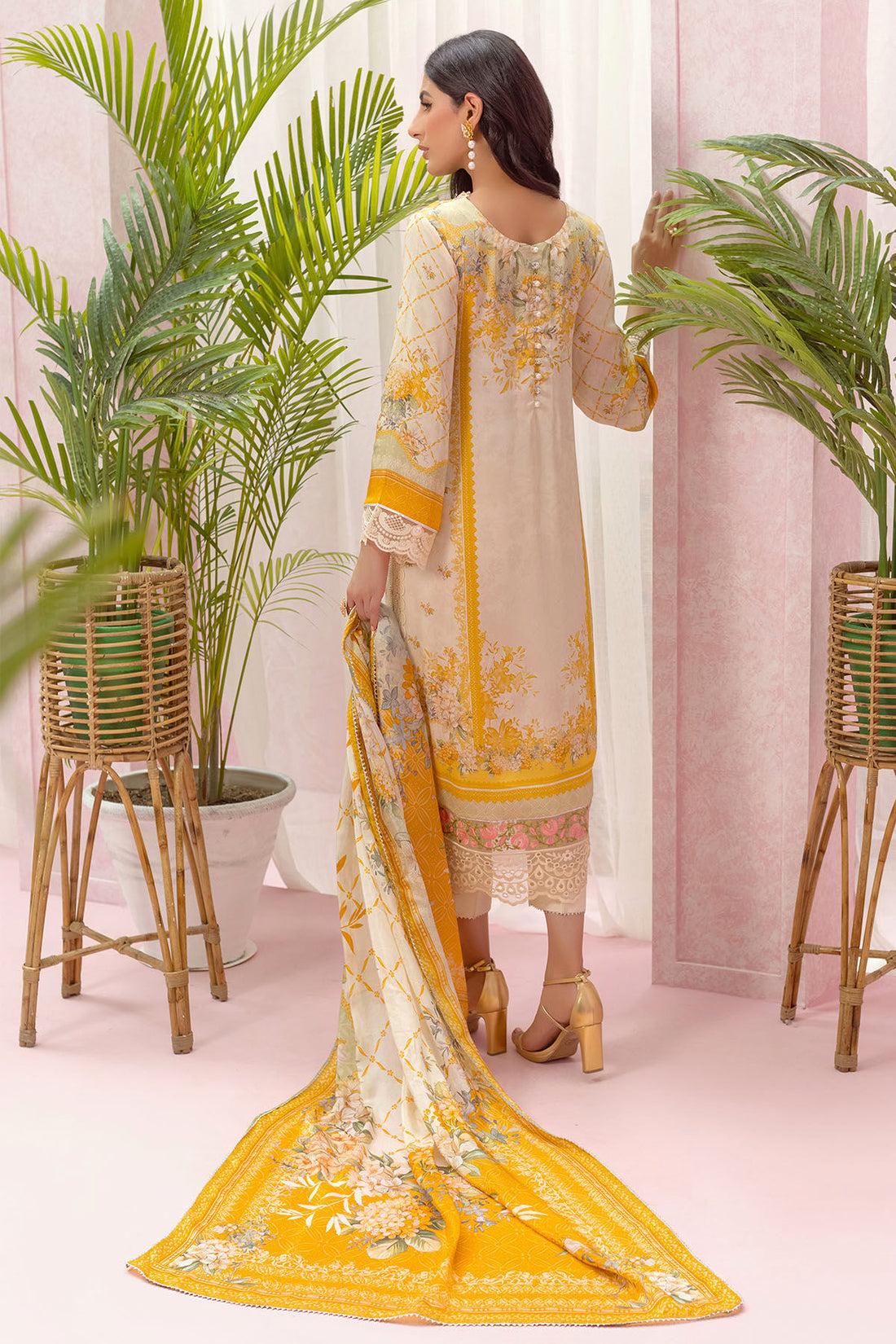 Annus Abrar | Luxe Silk Pret | NOEMIE