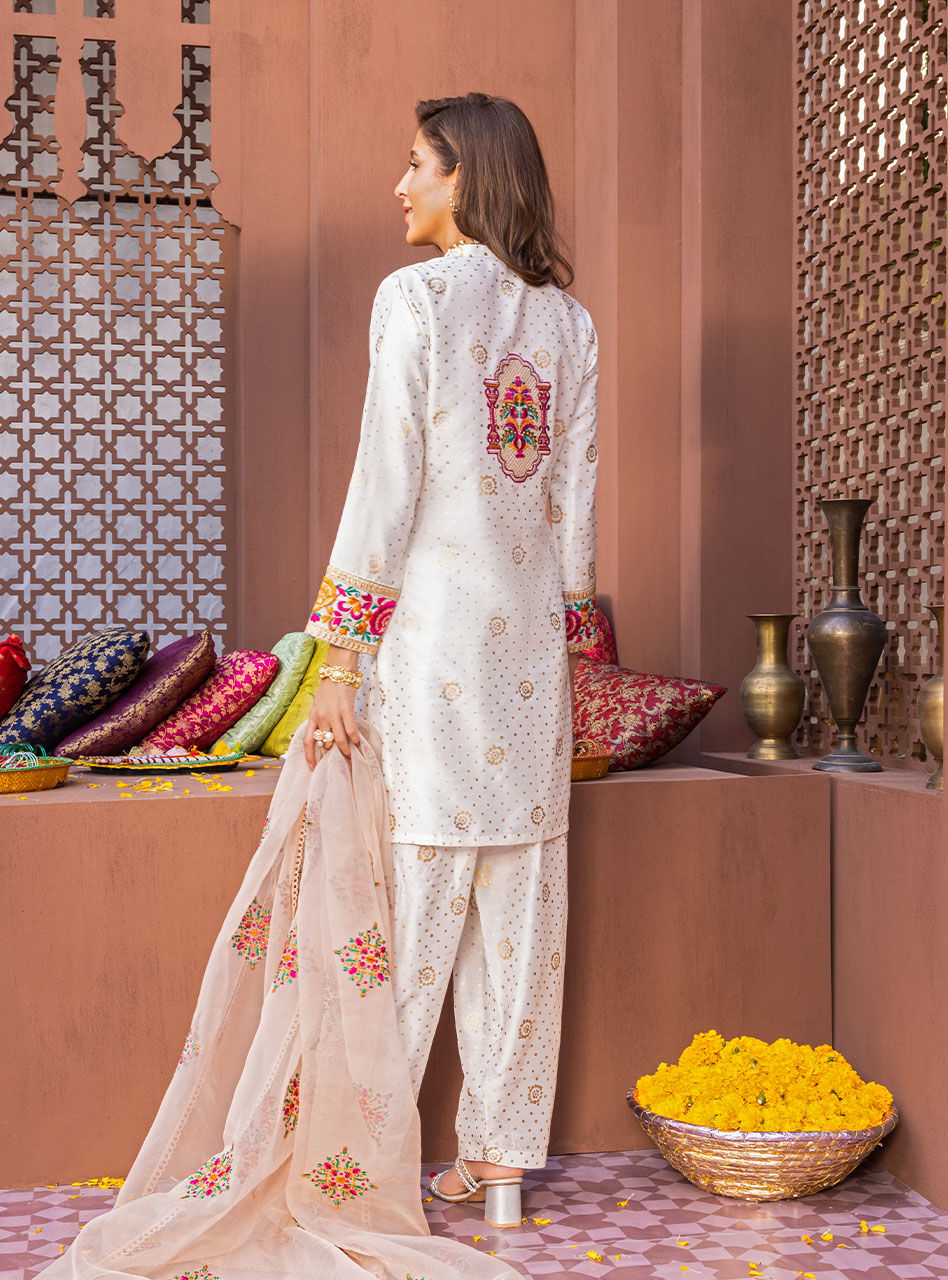 Zainab Chottani | Luxury Pret | PARISA