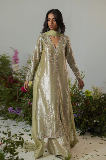 Annus Abrar | Melia Luxe Formals | Nesha