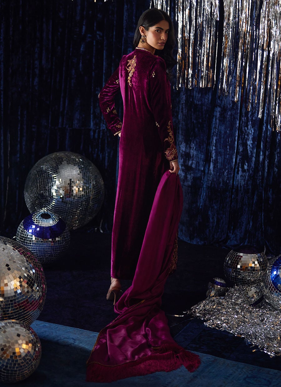 Farah Talib Aziz | Velvet Fete 4 | Arwen Magenta Shirt And Dupatta