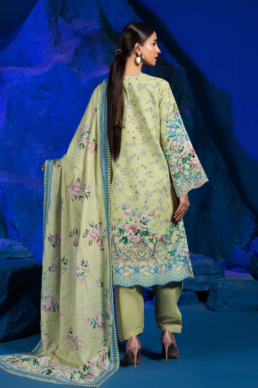 Bonanza Satrangi | Khaddar and Viscose | FLORAL VIBES