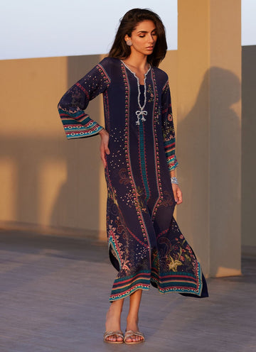 Farah Talib Aziz | Laani The Kaftan Edit | Zahara Midnight Crepe