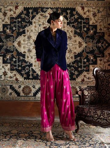 Zainab Chottani | Velura Velvet Edit 25 | Bela Jacket And Farshi