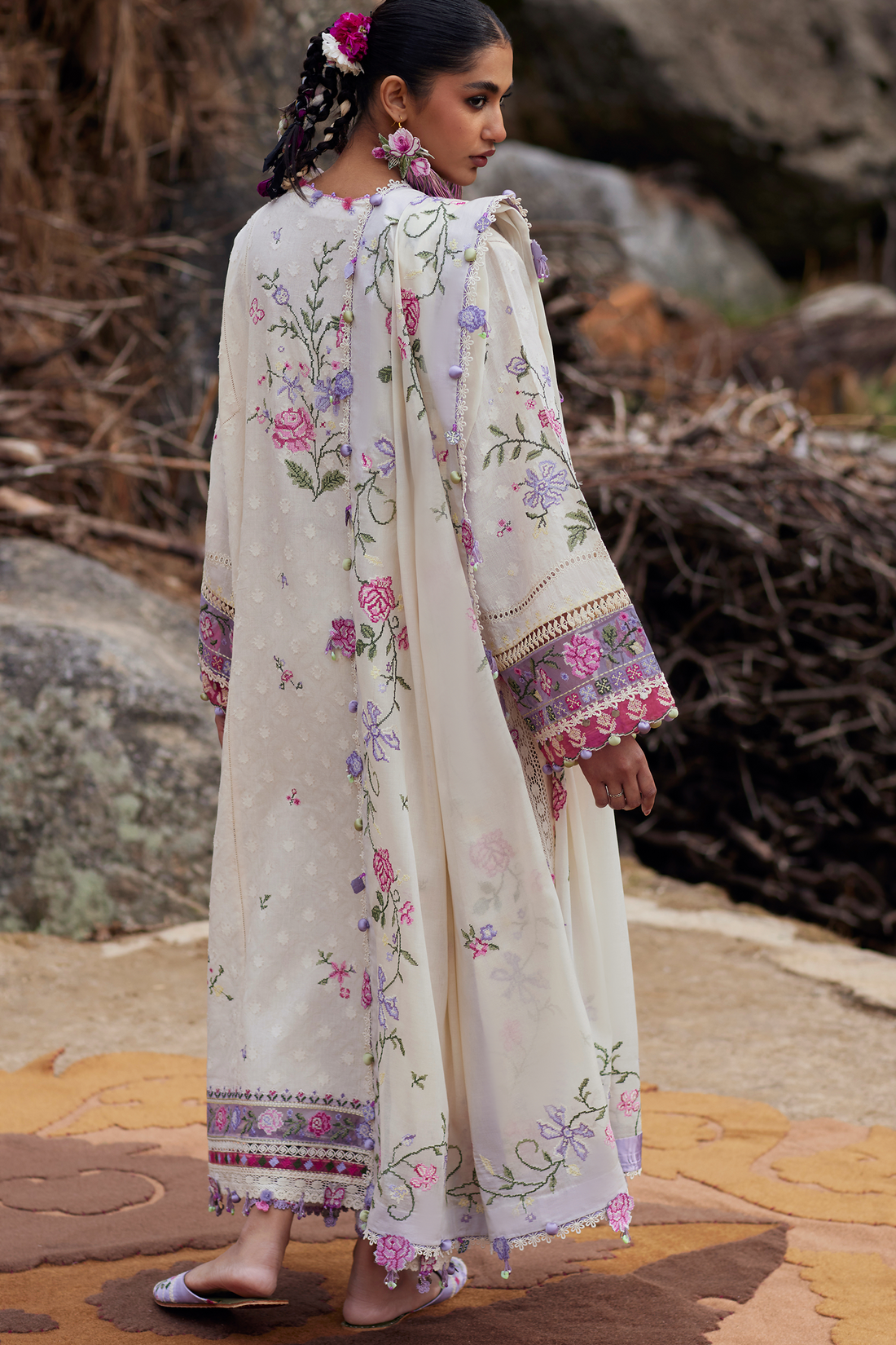 Zaha | Lawn 26 | HUĀ YÙN 花韵 (ZL26-03 A)