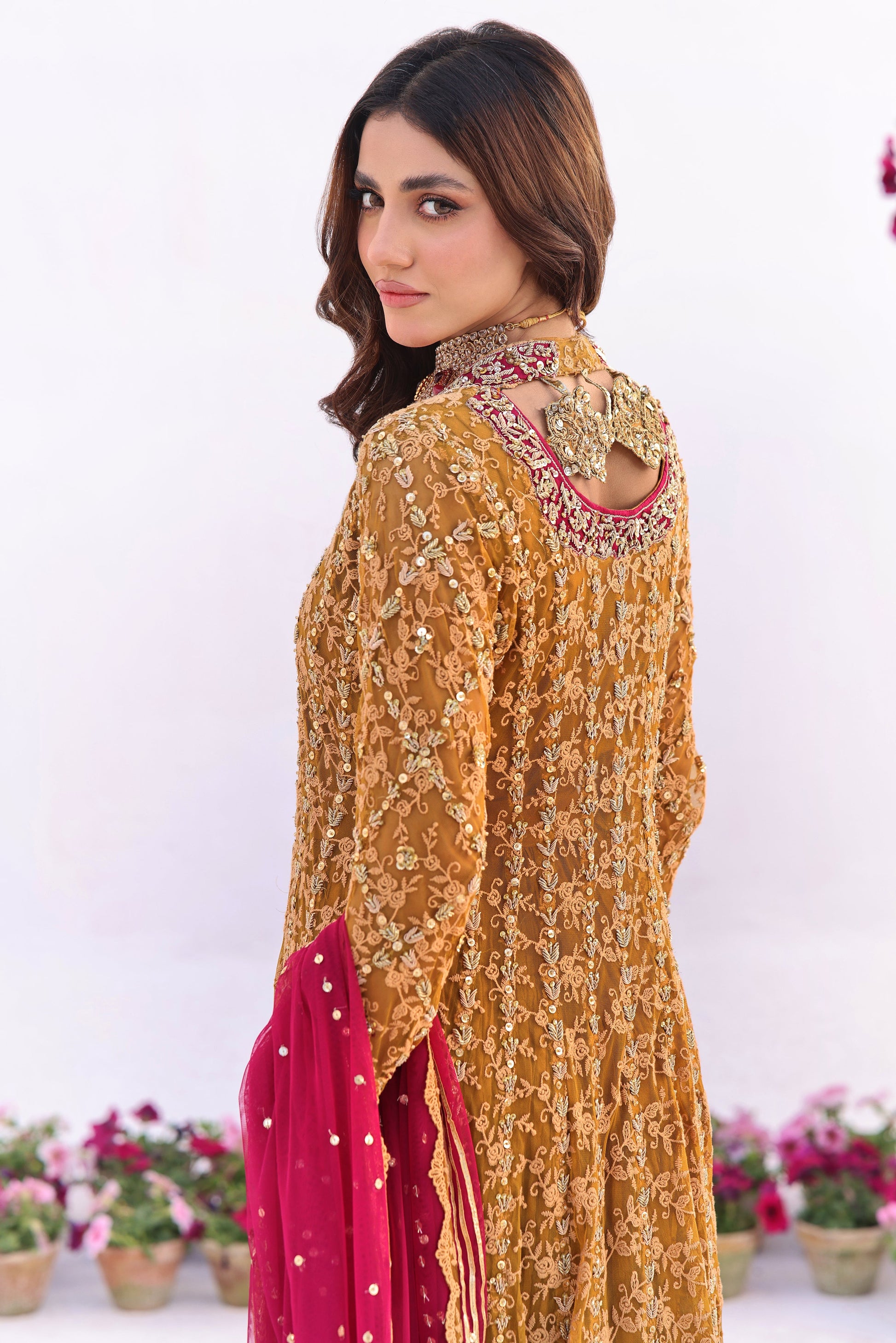 Mona Imran | Inara Wedding Formals | SUNEHRI - Khanumjan  Pakistani Clothes and Designer Dresses in UK, USA 