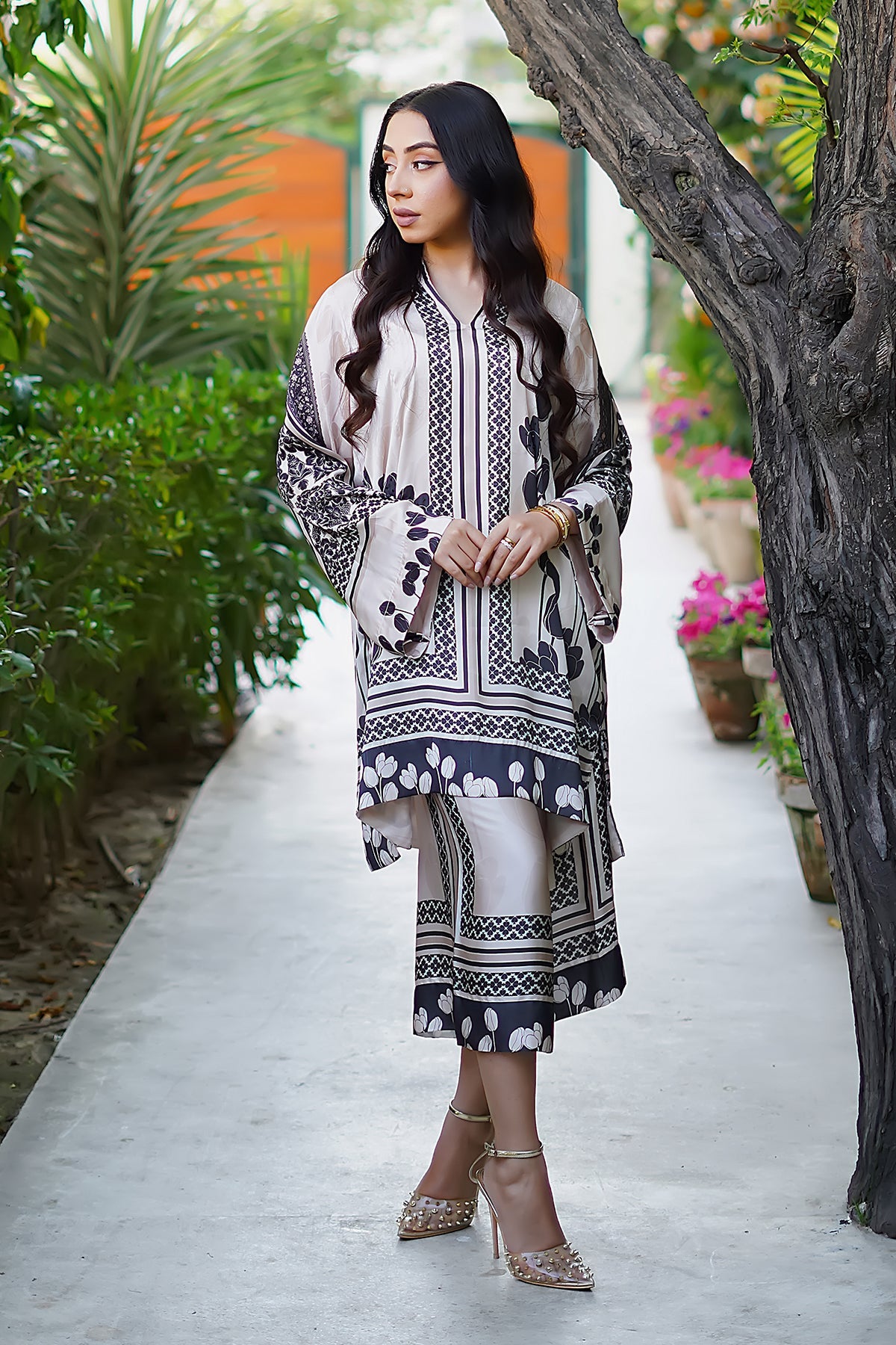 Erum Khan | Nue Pret | Royal Mirage