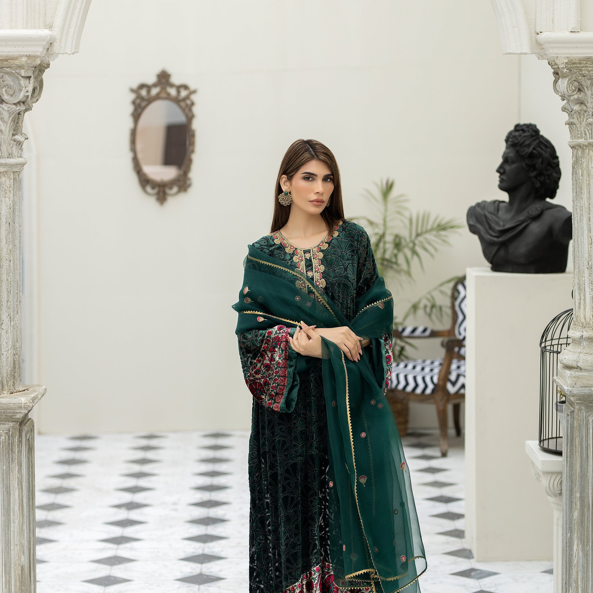 Purple haze Pret Studio | Noubahar Luxury Formals | Moss Plush - Khanumjan  Pakistani Clothes and Designer Dresses in UK, USA 