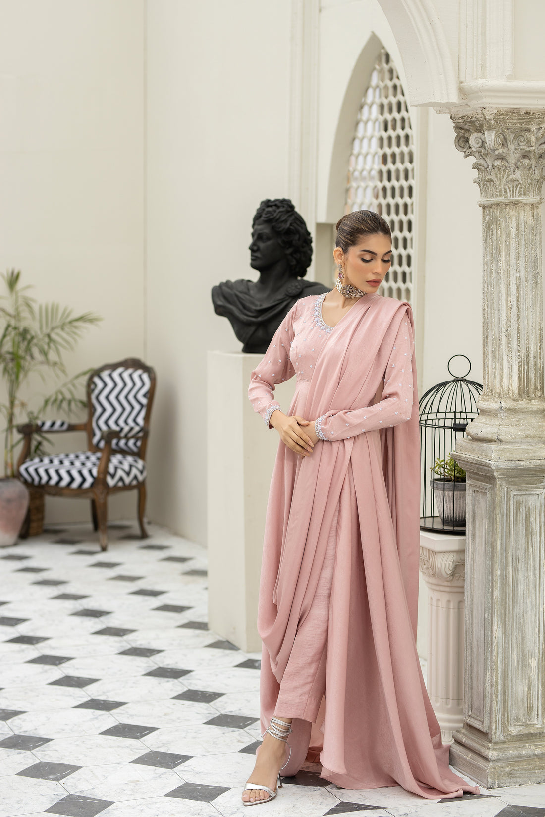 Purple haze Pret Studio | Noubahar Luxury Formals | Misty Rose - Khanumjan  Pakistani Clothes and Designer Dresses in UK, USA 