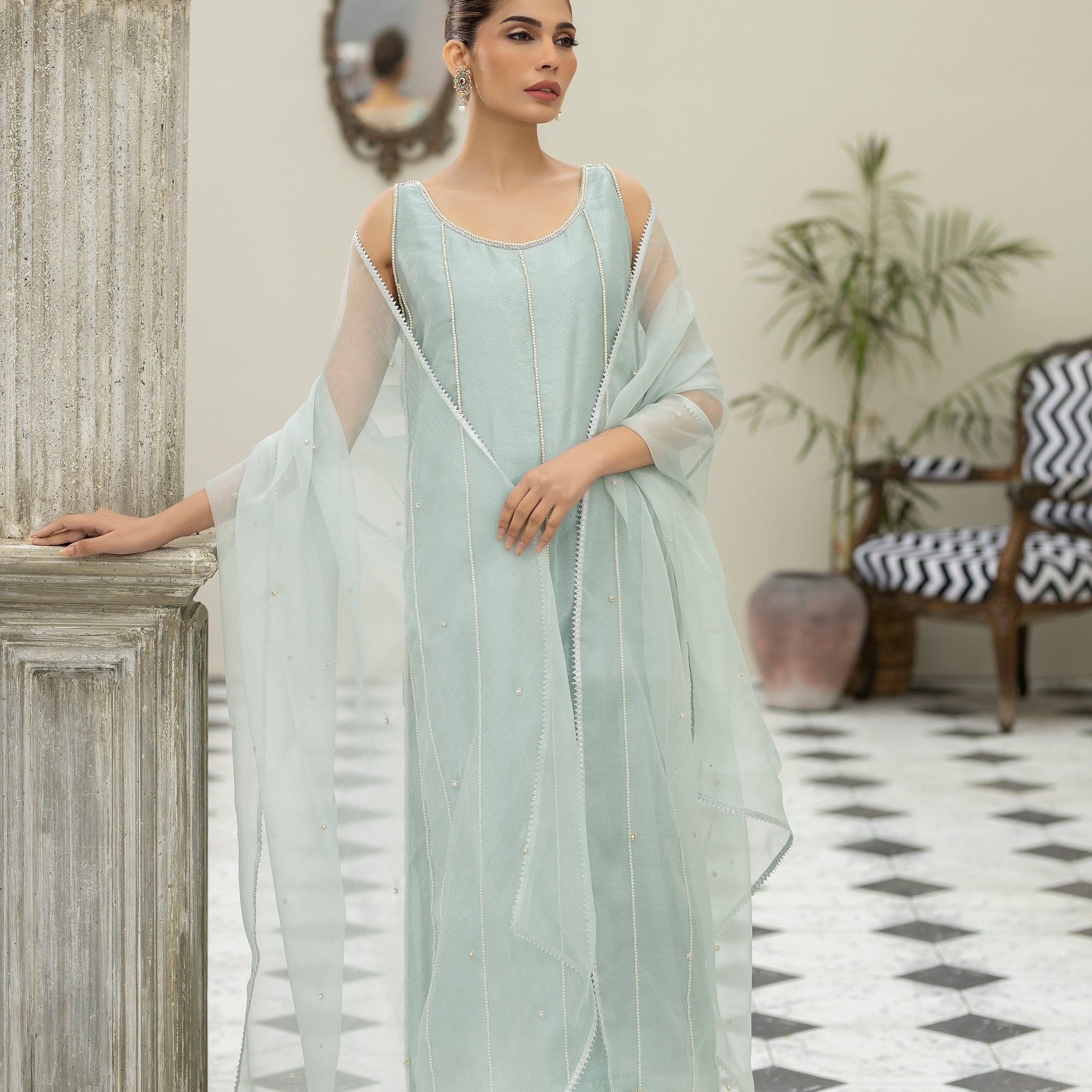 Purple haze Pret Studio | Noubahar Luxury Formals | Aquamarine - Khanumjan  Pakistani Clothes and Designer Dresses in UK, USA 