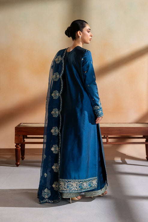 Emaan Adeel | Elara Formals | EDEN