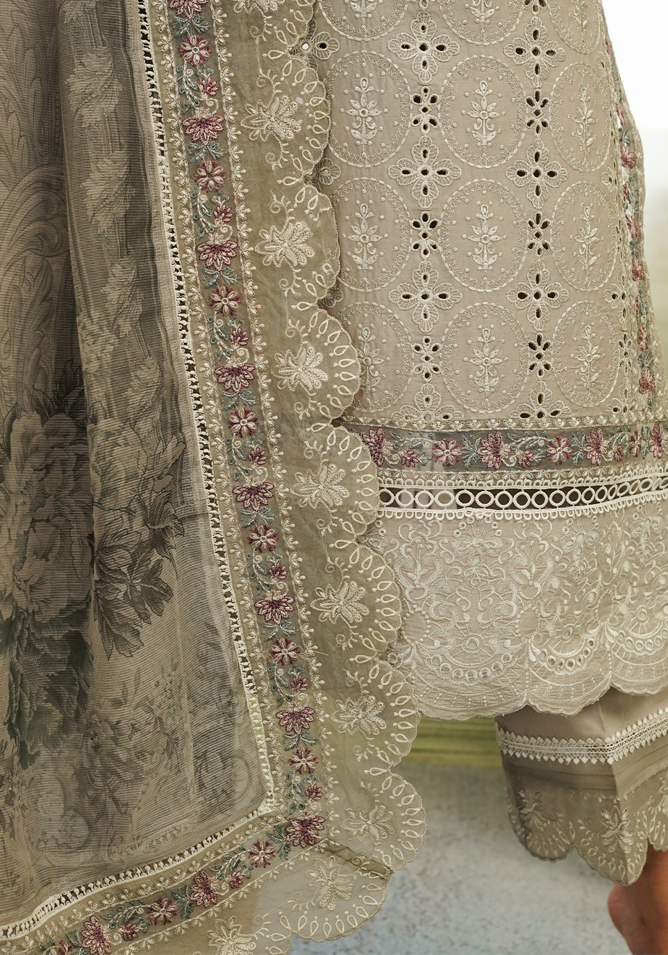 Zarqash | Tresor Luxury Lawn 24 | ZQT 002 ROSEMARY - Khanumjan  Pakistani Clothes and Designer Dresses in UK, USA 